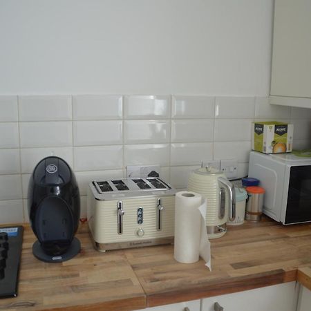 Two Bedroom Apartment In London Exteriör bild