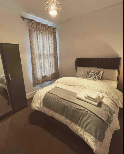 Two Bedroom Apartment In London Exteriör bild