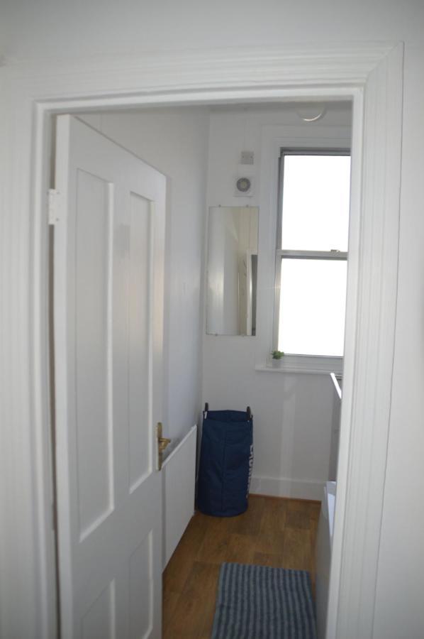 Two Bedroom Apartment In London Exteriör bild