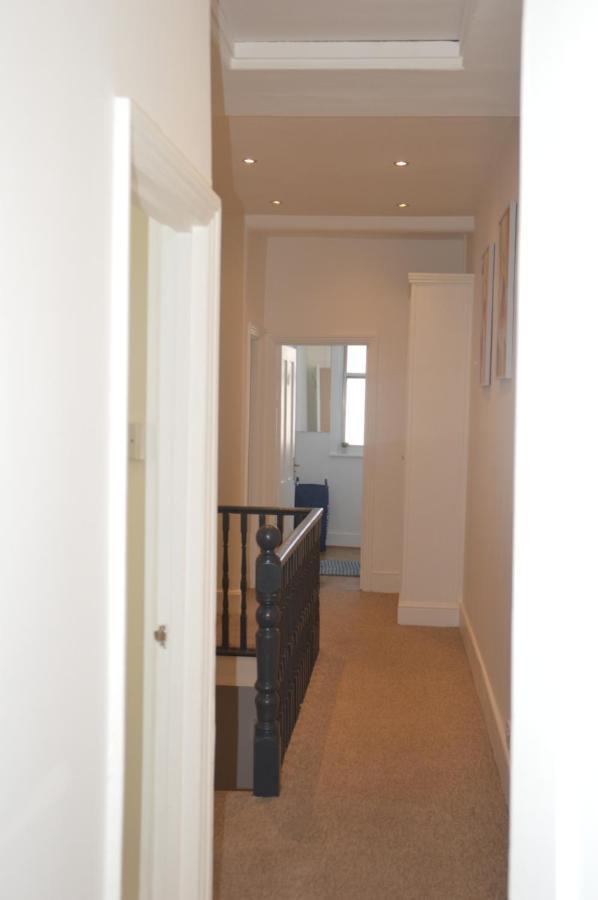 Two Bedroom Apartment In London Exteriör bild