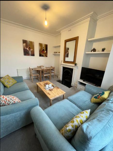 Two Bedroom Apartment In London Exteriör bild