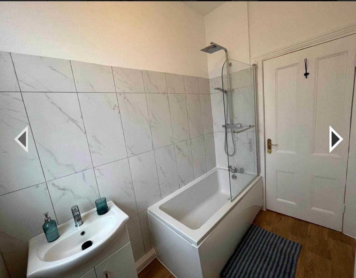 Two Bedroom Apartment In London Exteriör bild