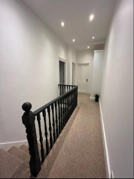 Two Bedroom Apartment In London Exteriör bild