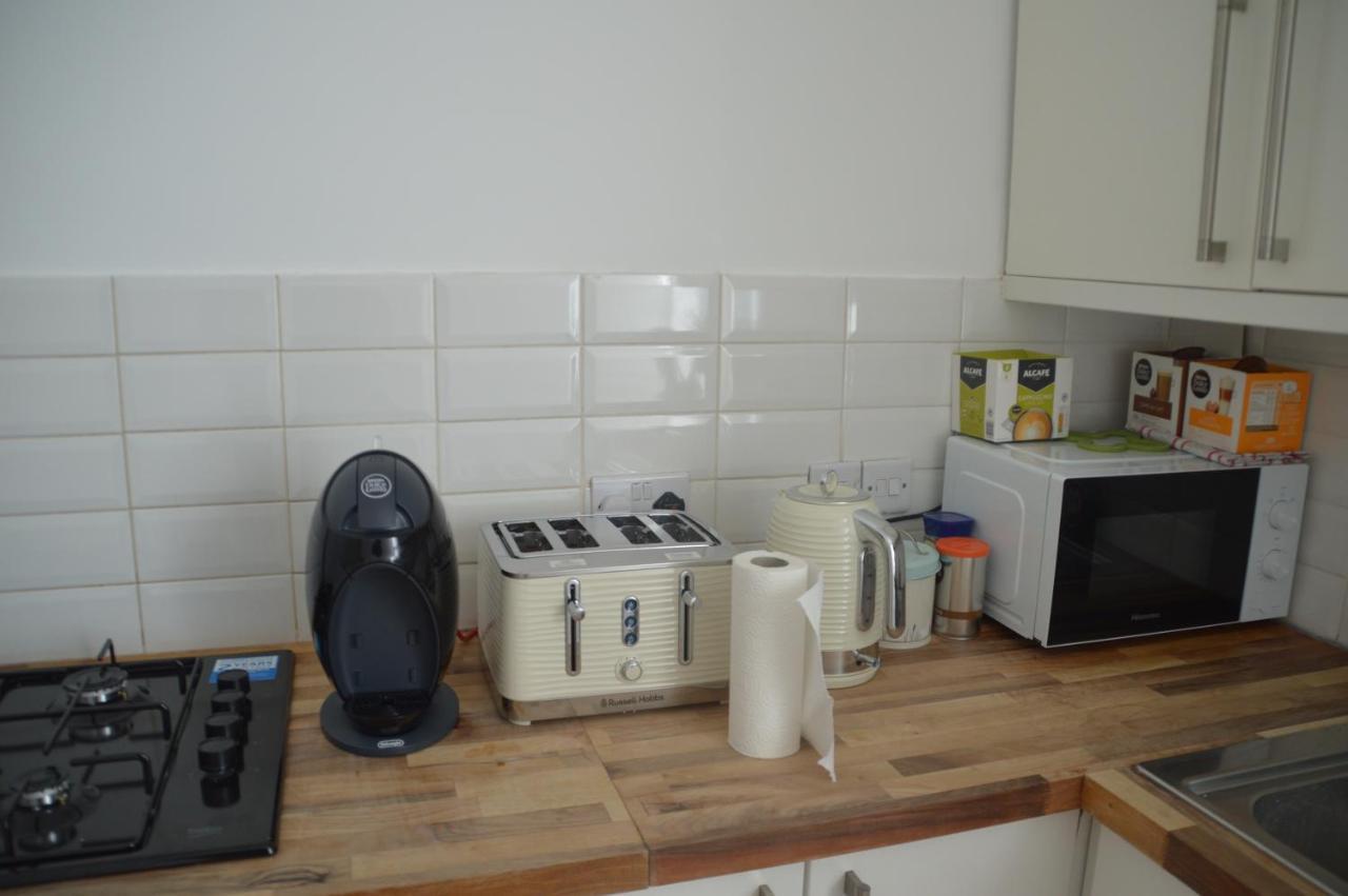 Two Bedroom Apartment In London Exteriör bild